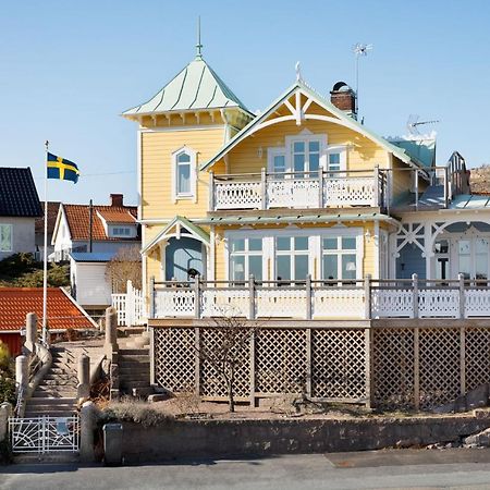 Strandflickornas Annex Gula Villan Lysekil Eksteriør billede